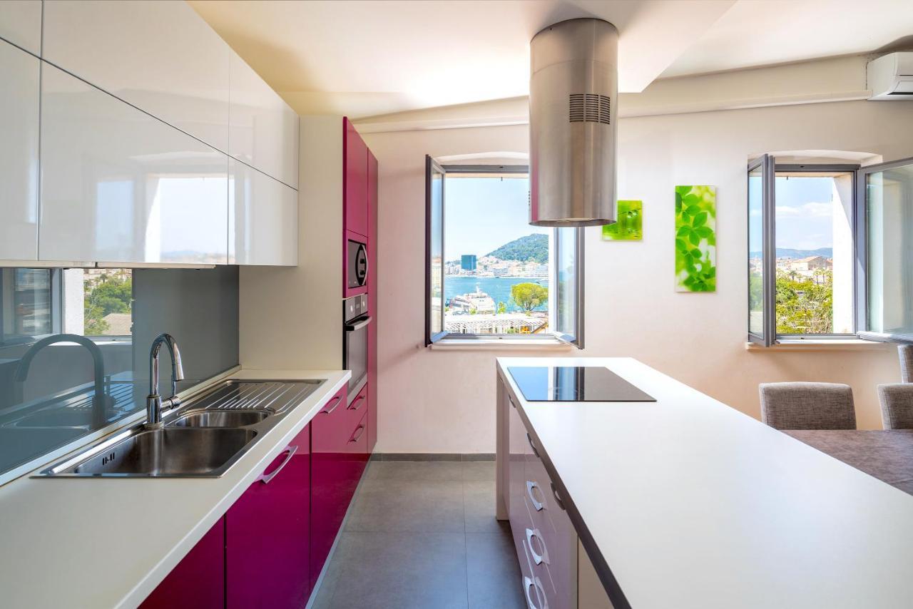 Luxury Apartment Olavia Rooftop Terrace & Seaview Split Exterior photo