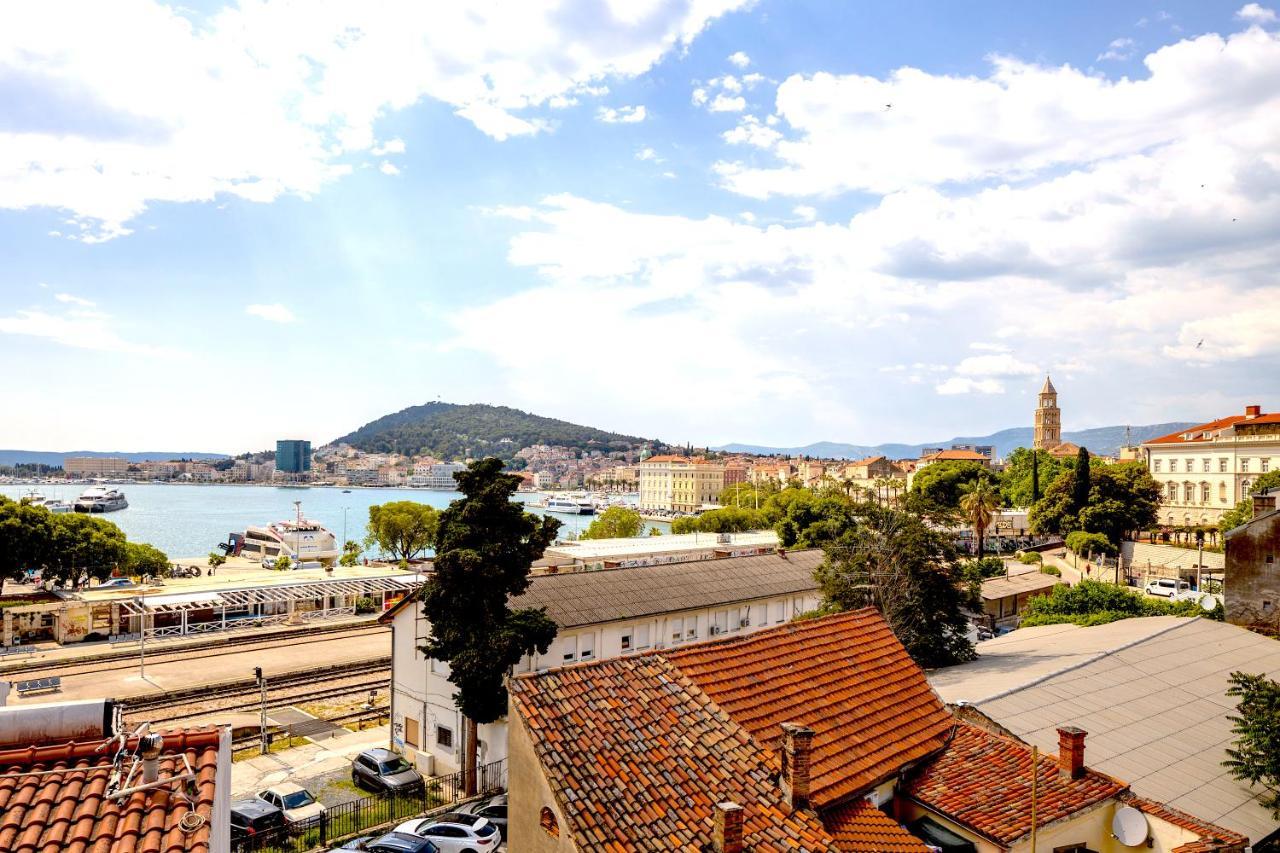 Luxury Apartment Olavia Rooftop Terrace & Seaview Split Exterior photo